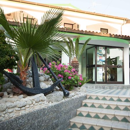 Hotel Marinella กาโปวาติกาโน ภายนอก รูปภาพ