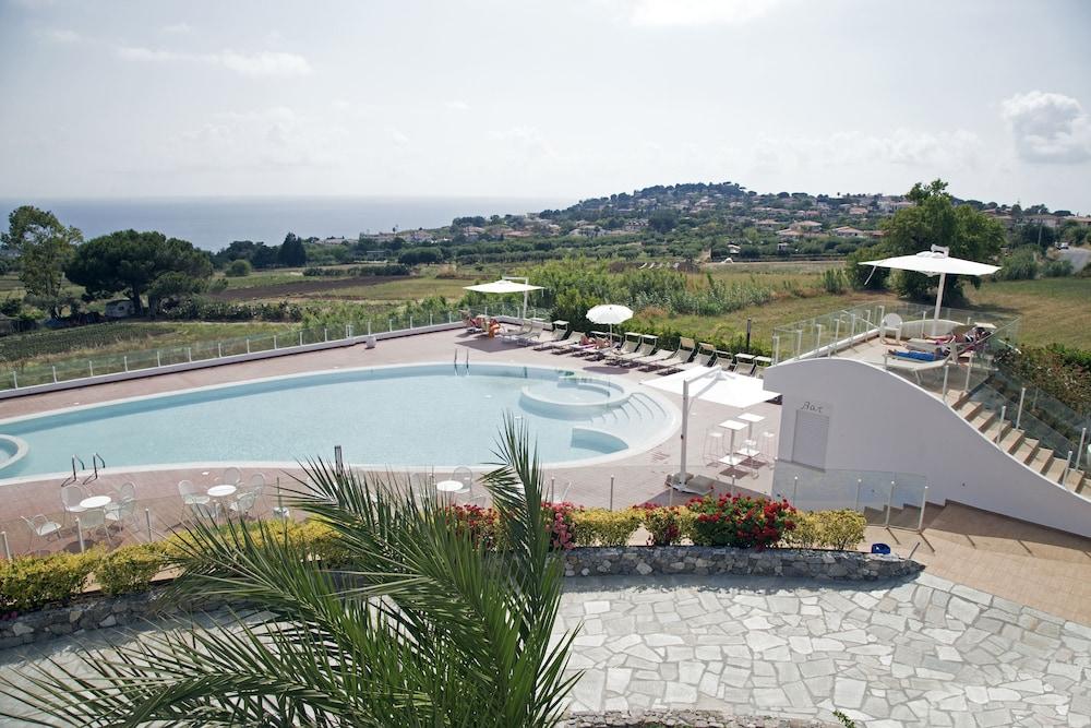 Hotel Marinella กาโปวาติกาโน ภายนอก รูปภาพ