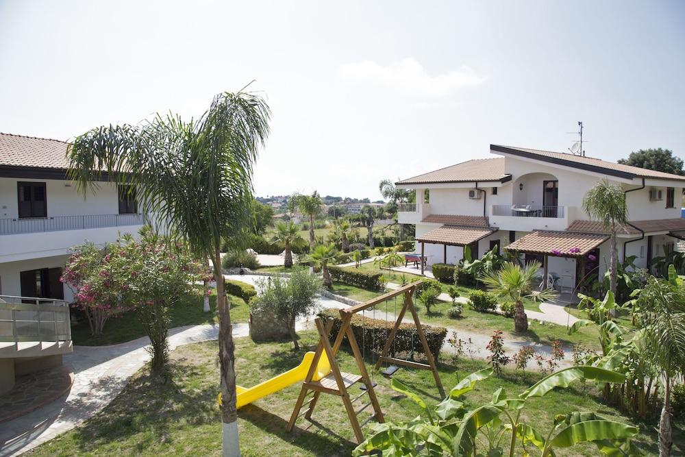 Hotel Marinella กาโปวาติกาโน ภายนอก รูปภาพ