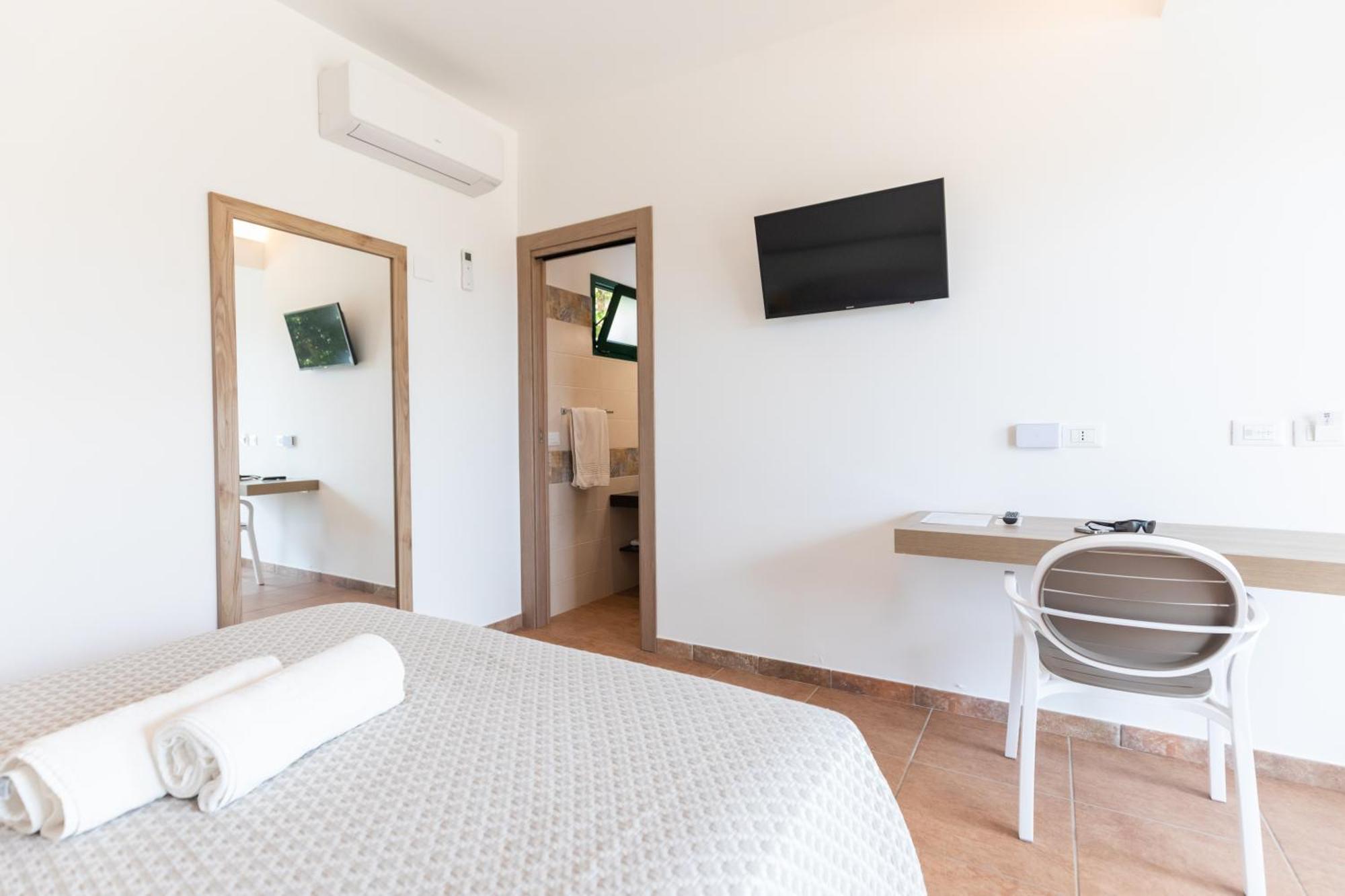 Hotel Marinella กาโปวาติกาโน ภายนอก รูปภาพ