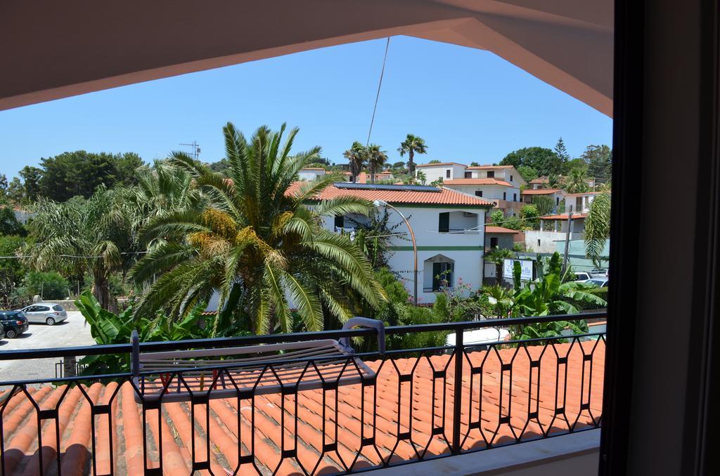 Hotel Marinella กาโปวาติกาโน ภายนอก รูปภาพ